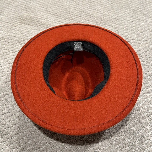 🤠 Felt Brim hat, rust orange. Like new. - Picture 2 of 3